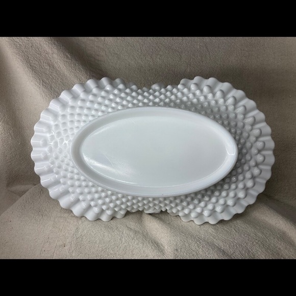 Vintage Fenton White Milk Glass Hobnail Basket - Picture 4 of 4